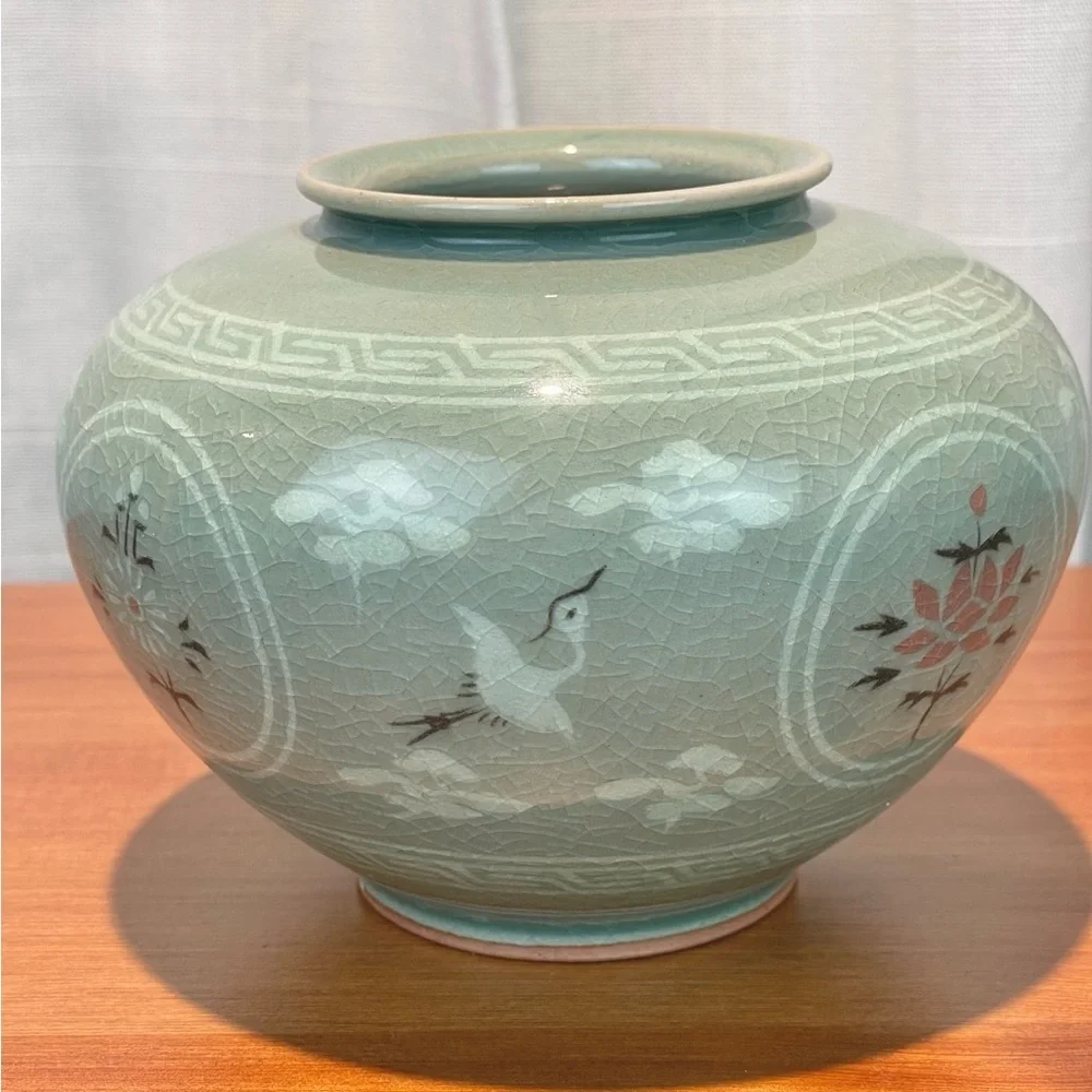 Korean Celadon Vase 4" Tall Bulbous Jar with Red Flowers Crane Decoration Sage - Picture 3 of 16